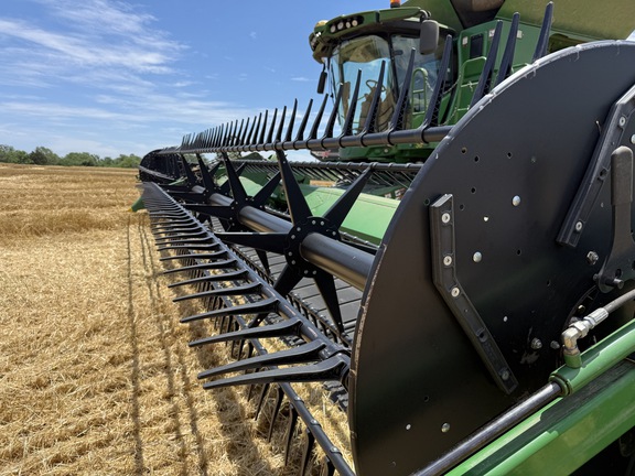 Photo of 2020 John Deere 740FD