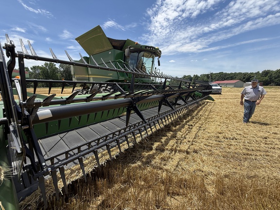 Photo of 2020 John Deere 740FD