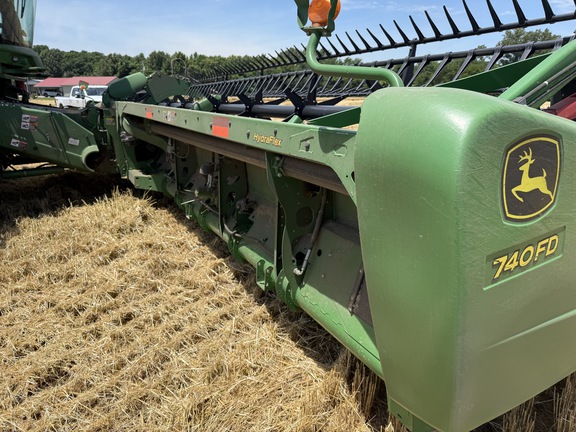 Photo of 2020 John Deere 740FD