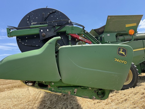 Photo of 2020 John Deere 740FD