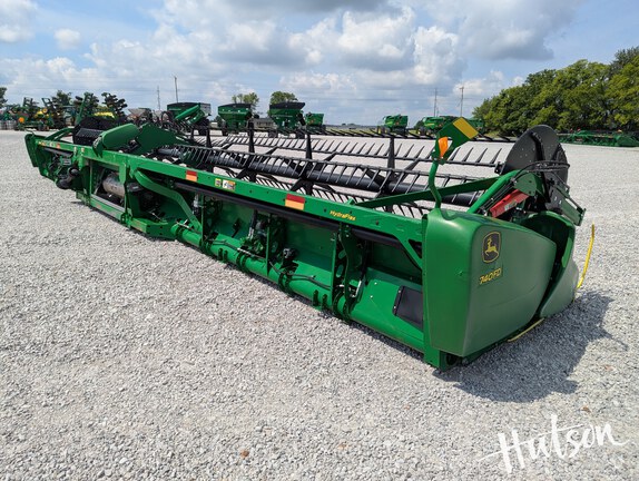 Photo of 2020 John Deere 740FD