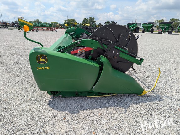 Photo of 2020 John Deere 740FD