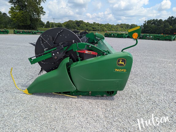 Photo of 2020 John Deere 740FD