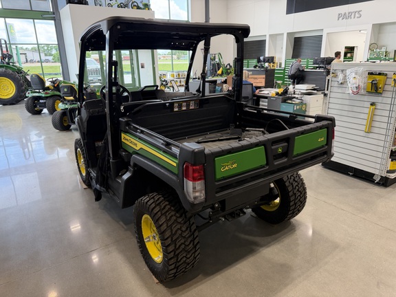 2024 John Deere XUV 835M - Photo5