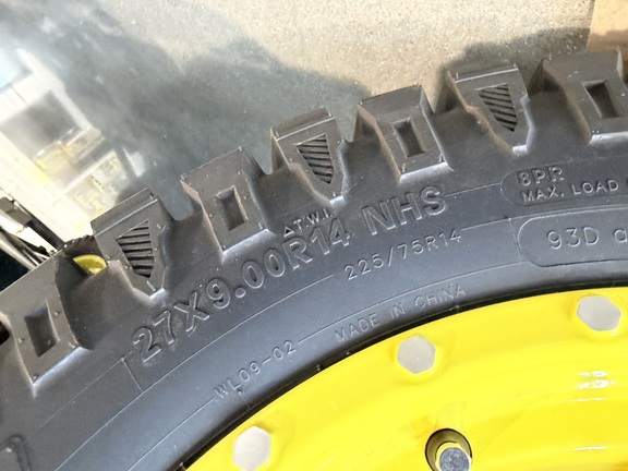 2024 John Deere XUV 835M - Photo8