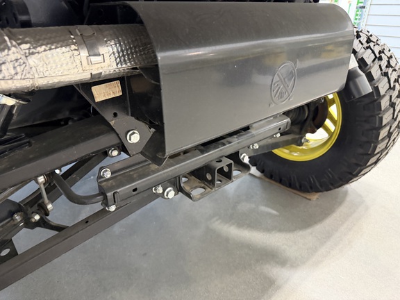 2024 John Deere XUV 835M - Photo15