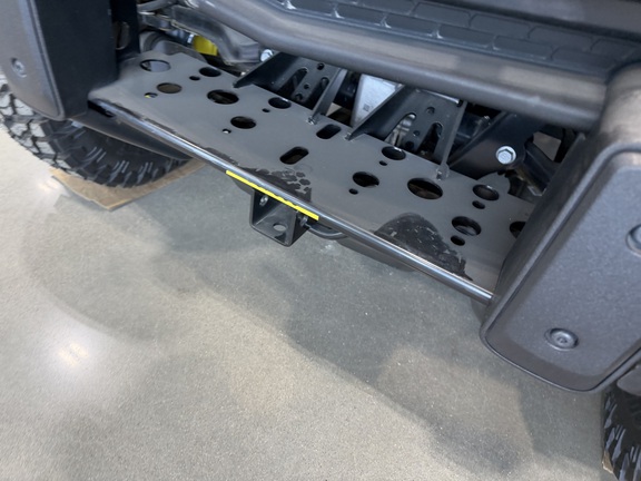 2024 John Deere XUV 835M - Photo16