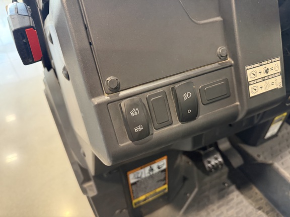 2024 John Deere XUV 835M - Photo18