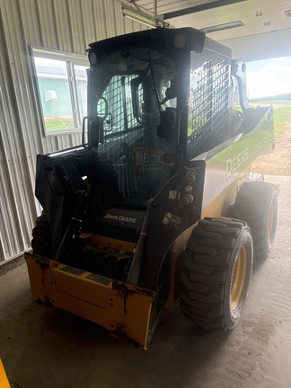 Used 2018 John Deere 320G Skid Steer Loaders at Horizon Ag & Turf in Edmonton West, AB - Photo1
