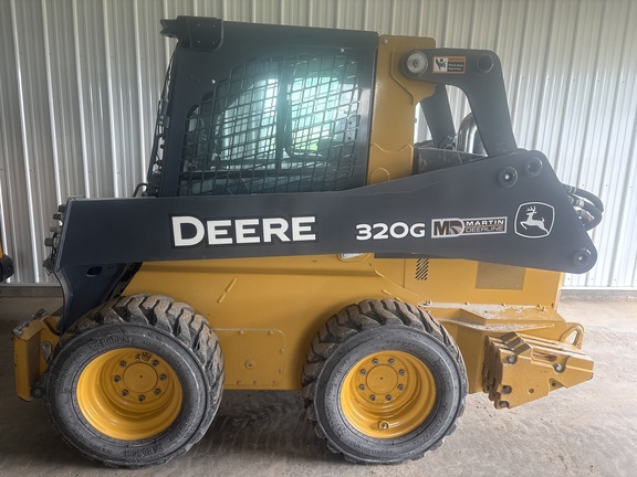 Used 2018 John Deere 320G Skid Steer Loaders at Horizon Ag & Turf in Edmonton West, AB - Photo4