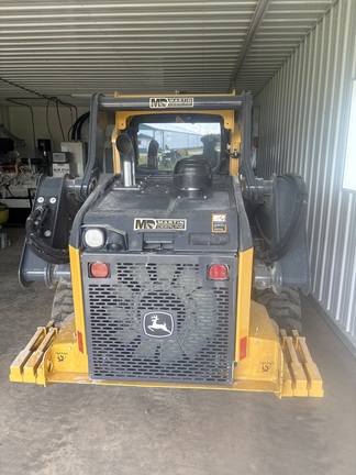 Used 2018 John Deere 320G Skid Steer Loaders at Horizon Ag & Turf in Edmonton West, AB - Photo5