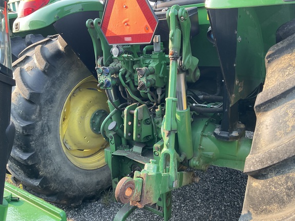 Photo of 2018 John Deere 6120M