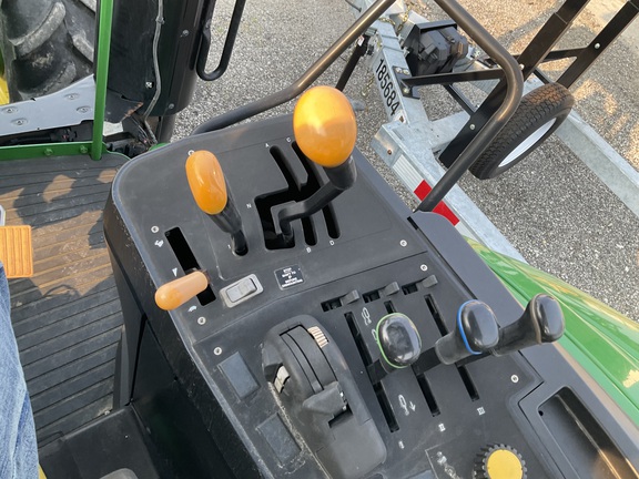 Photo of 2018 John Deere 6120M