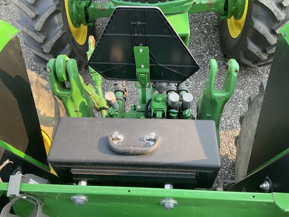Photo of 2018 John Deere 6120M