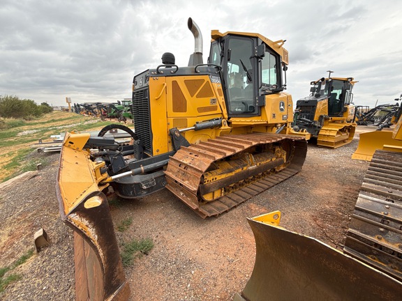 2017 John Deere 700K