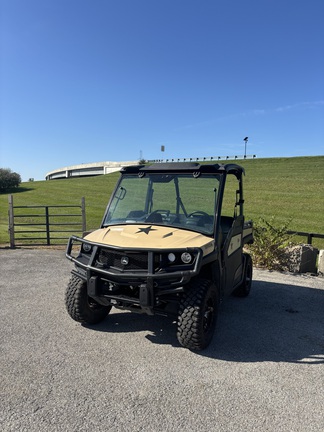 2022 John-Deere XUV 835M