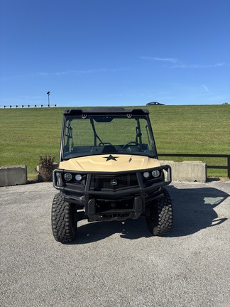 2022 John-Deere XUV 835M