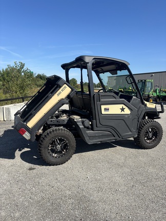 2022 John-Deere XUV 835M