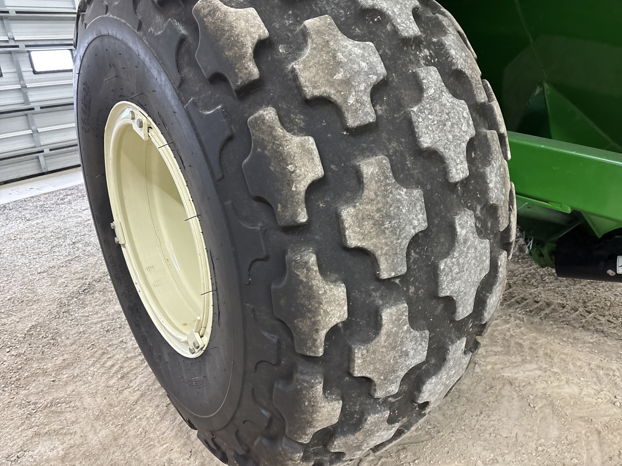 Used 2012 Brent 1082 Grain Carts at Koenig Equipment in Anna, OH - PhotoXL13