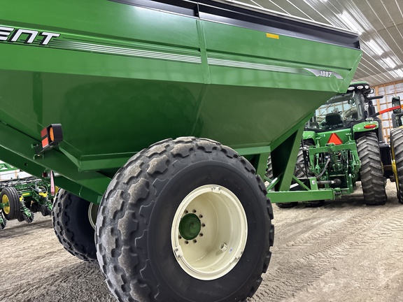 Used 2012 Brent 1082 Grain Carts at Koenig Equipment in Anna, OH - Photo3