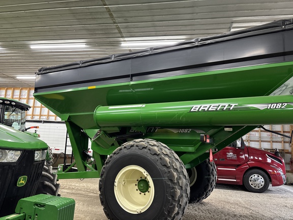Used 2012 Brent 1082 Grain Carts at Koenig Equipment in Anna, OH - Photo5