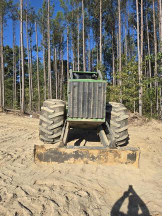 2023 John Deere 648L-II