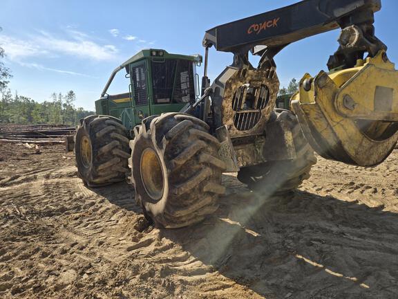 2023 John Deere 648L-II
