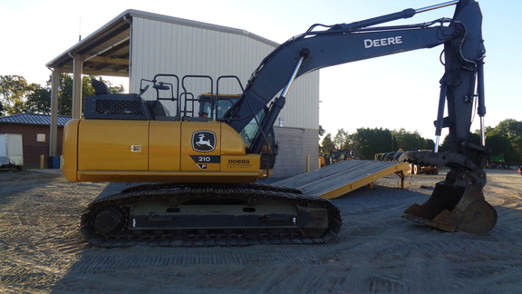 0 John Deere 210 P-Tier