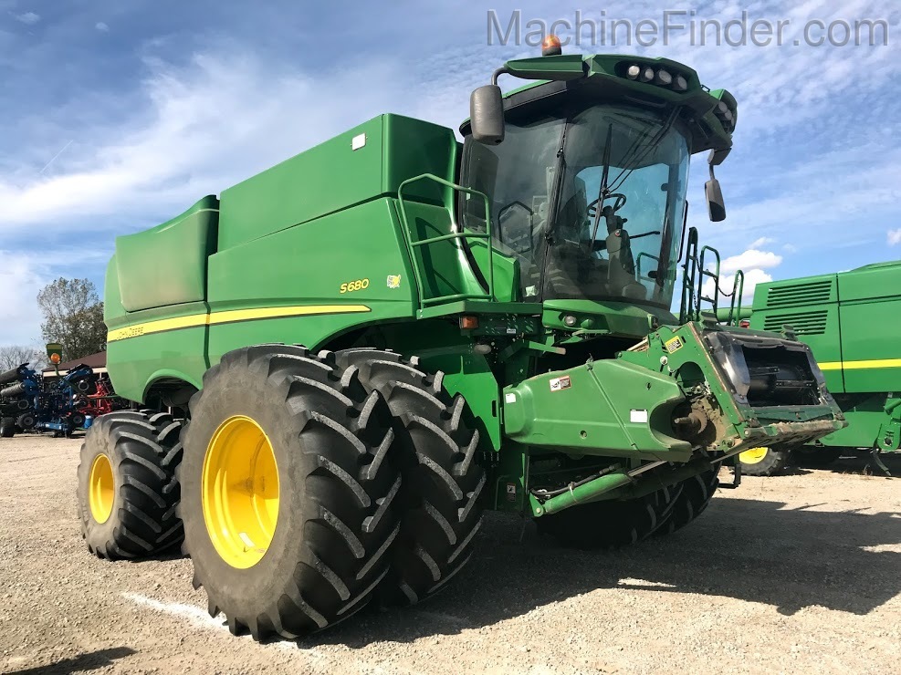 2013 John Deere S680 Image 1