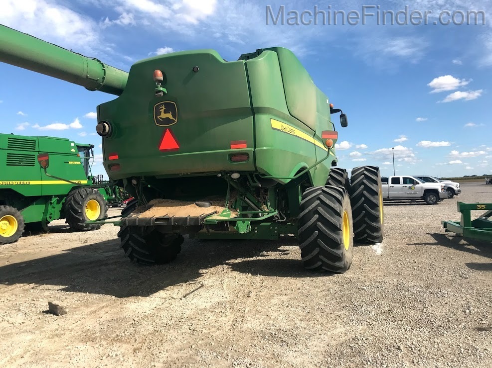 2013 John Deere S680 Image 6