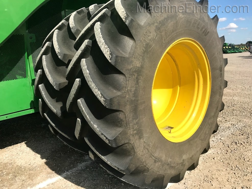 2013 John Deere S680 Image 10