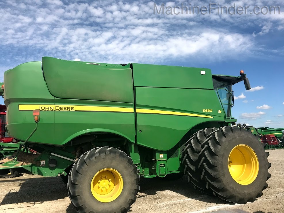 2013 John Deere S680 Image 8