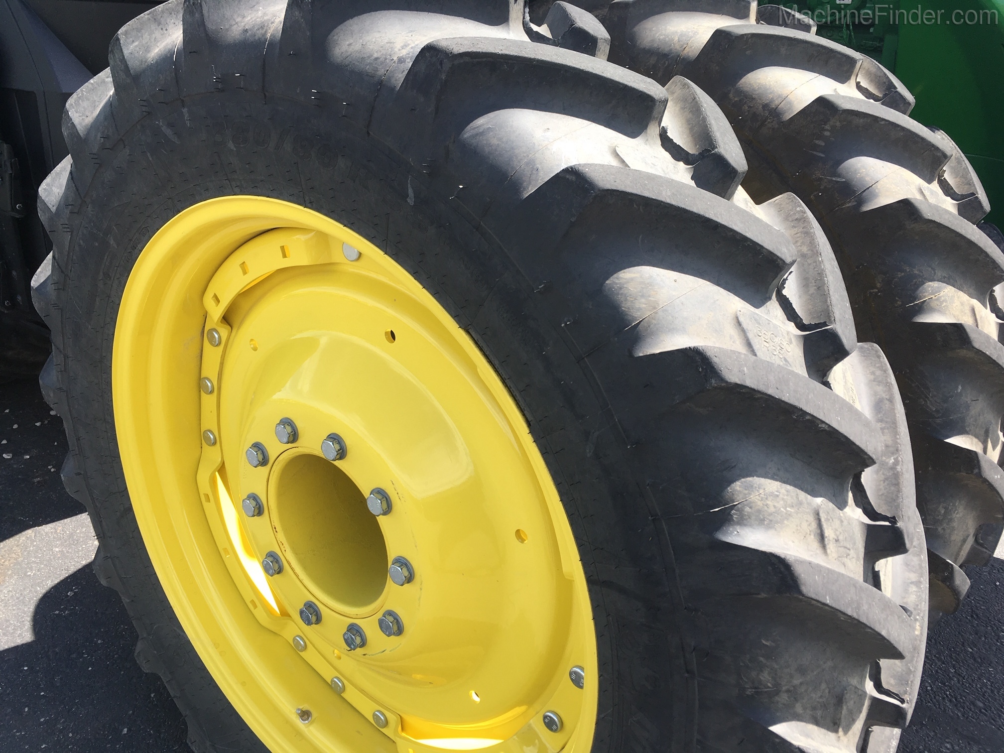 2018 John Deere 8295R Image 9
