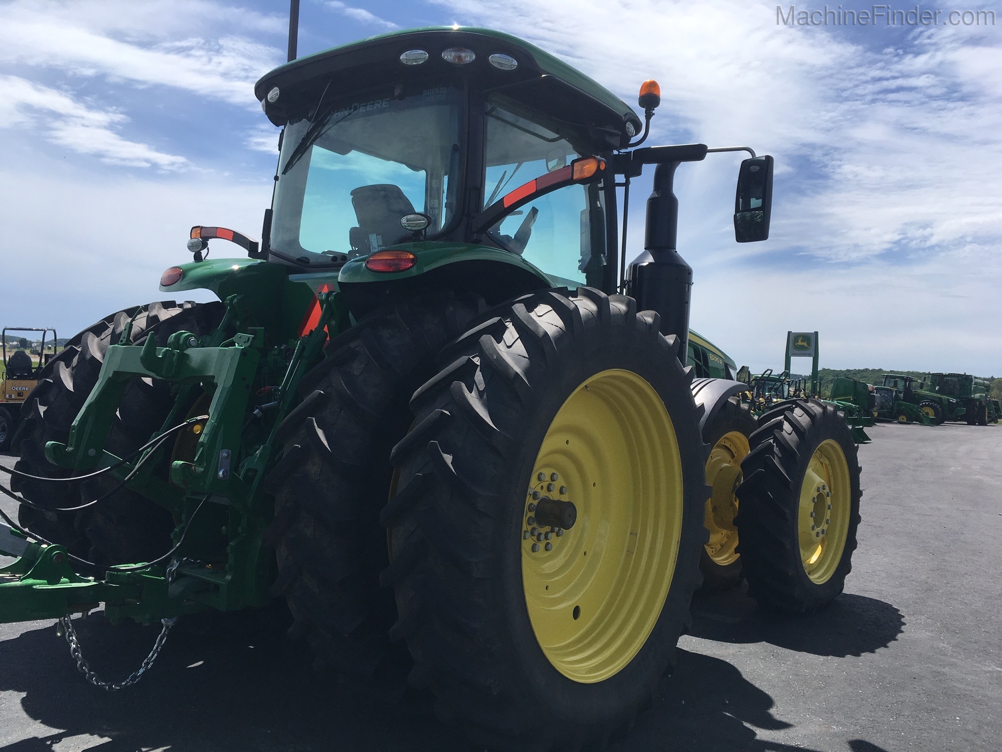 2018 John Deere 8295R Image 5