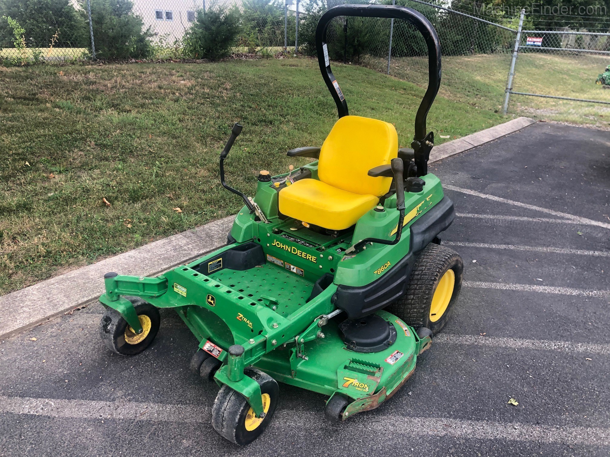 2009 John Deere Z860A Image 1