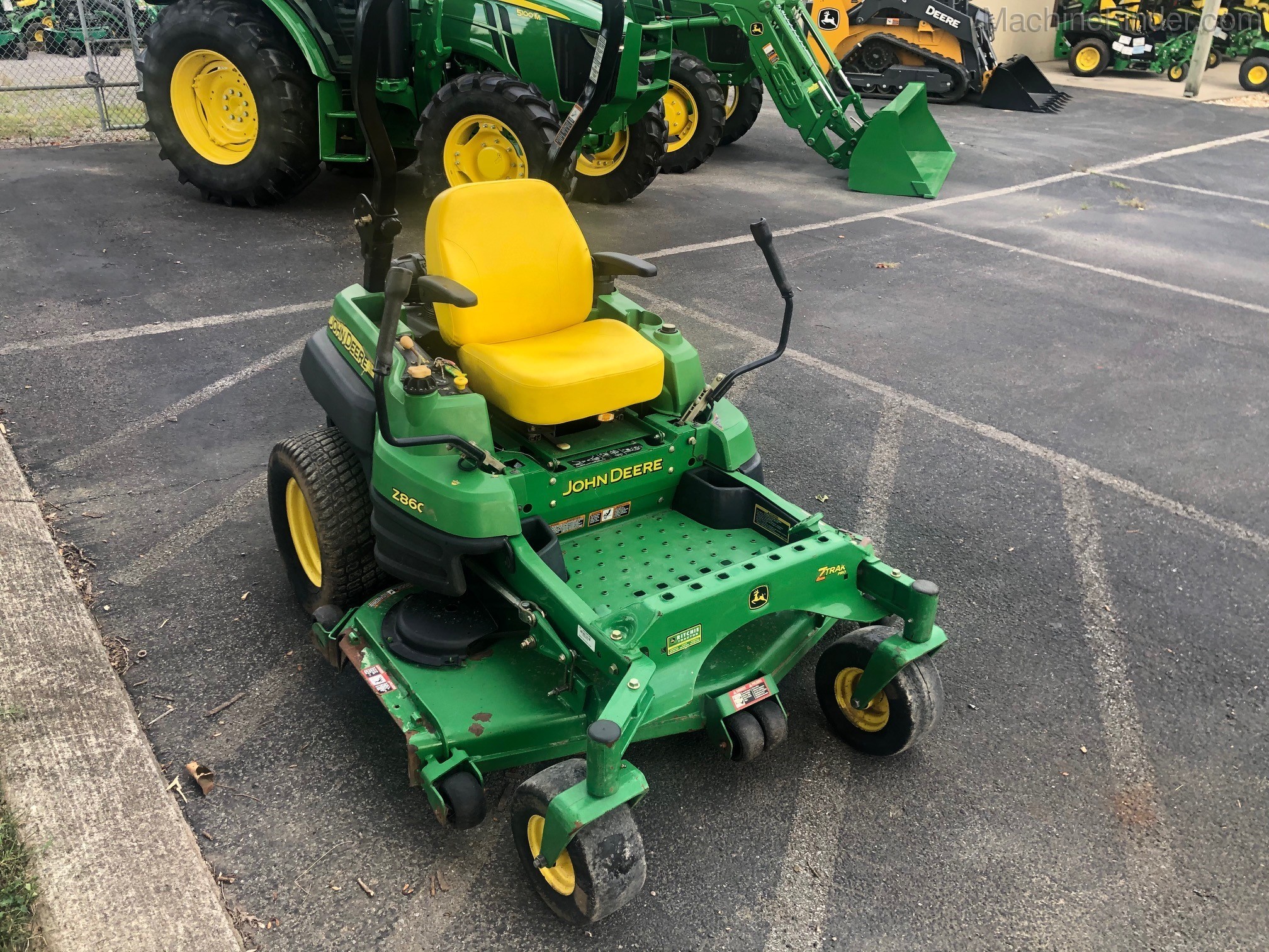 2009 John Deere Z860A Image 3