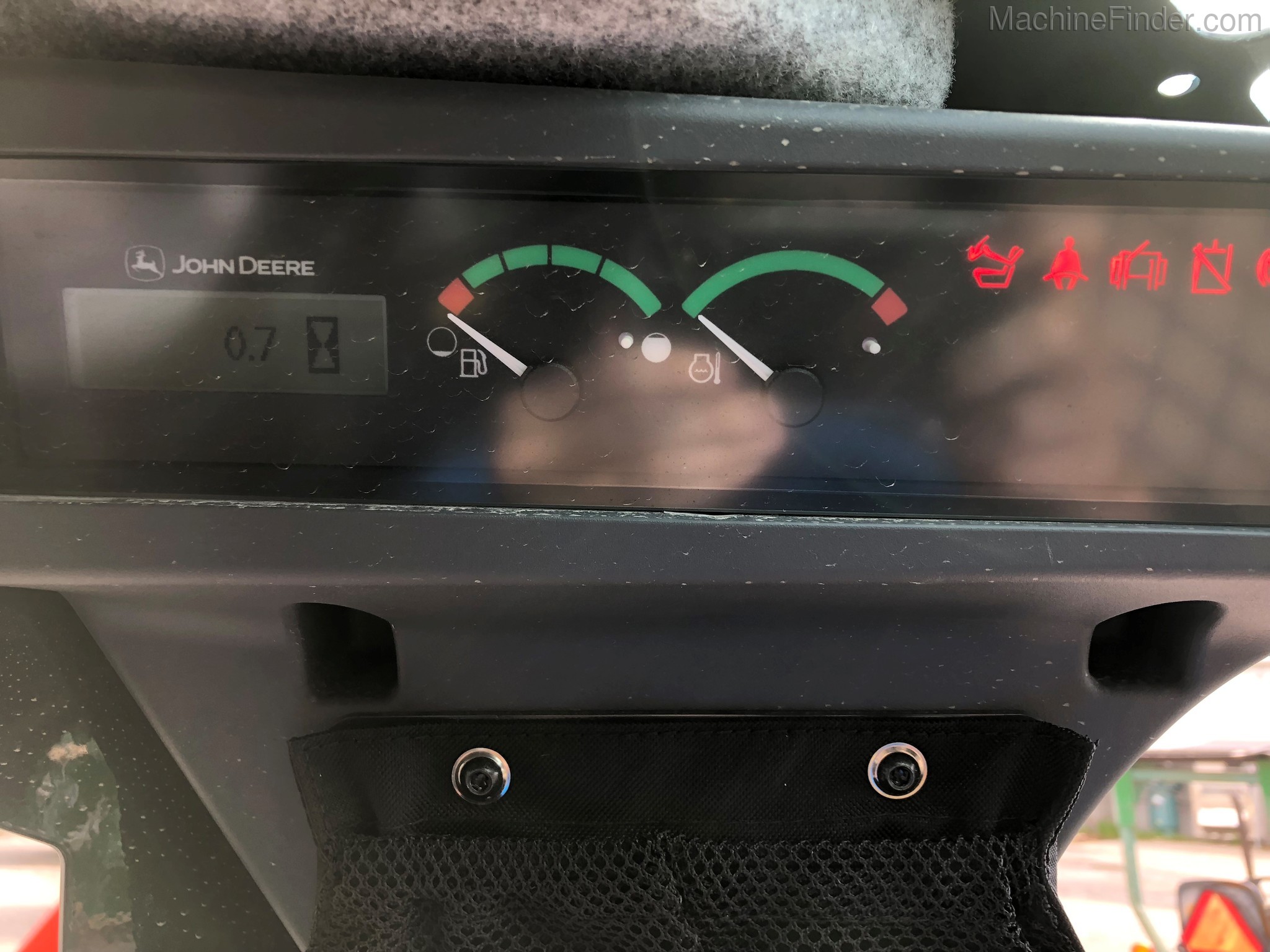 2020 John Deere 325G Image 6