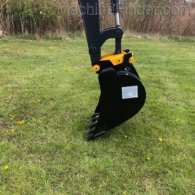 2020 John Deere 60G Image 12