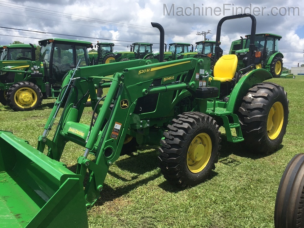 2020 John Deere 5045E Image 1
