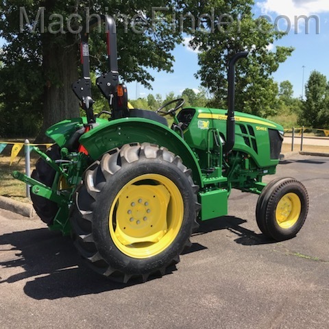 2020 John Deere 5045E Image 5