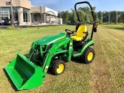 2020 John Deere 1025R Image 3