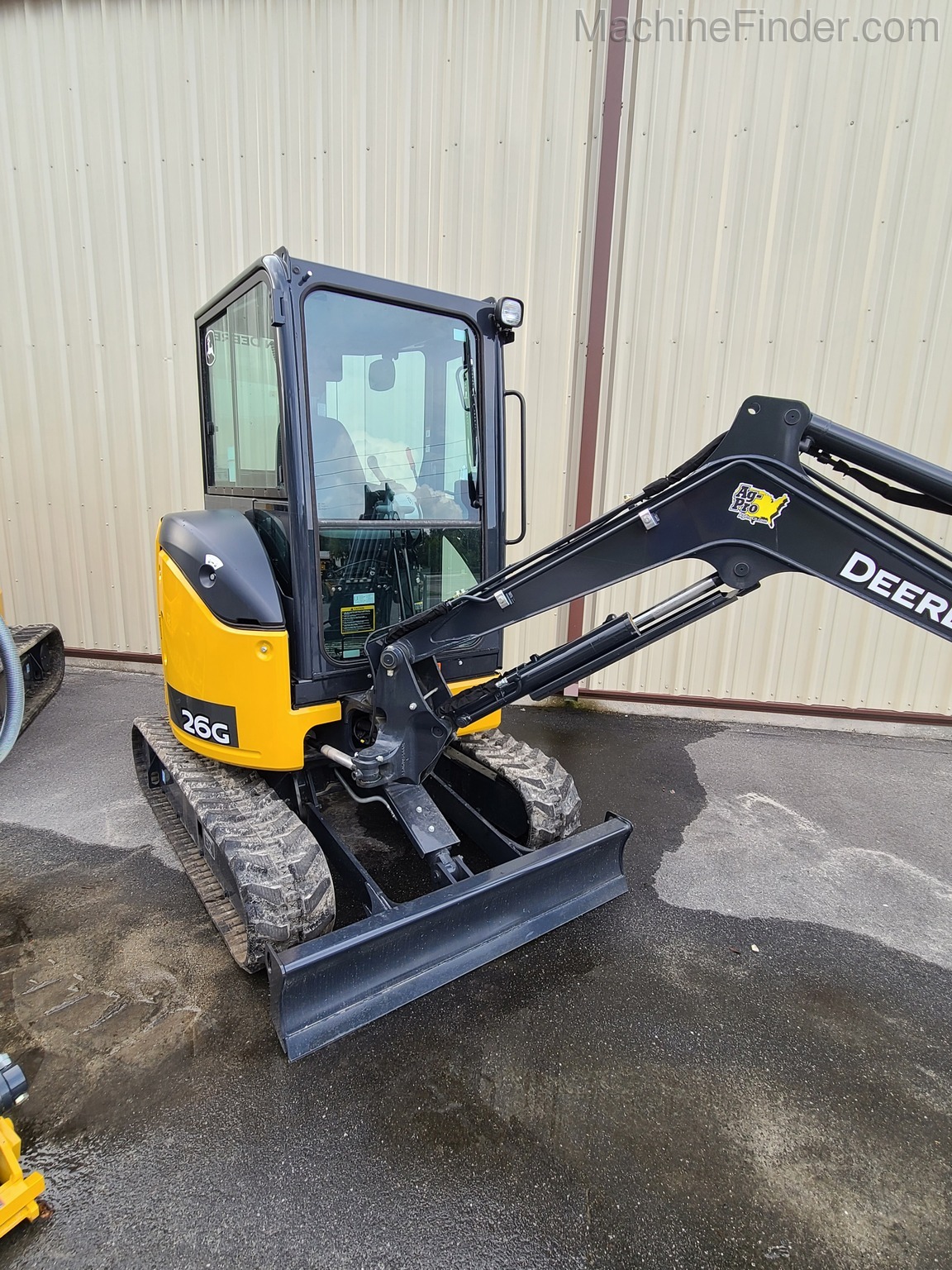 2020 John Deere 26G Image 2