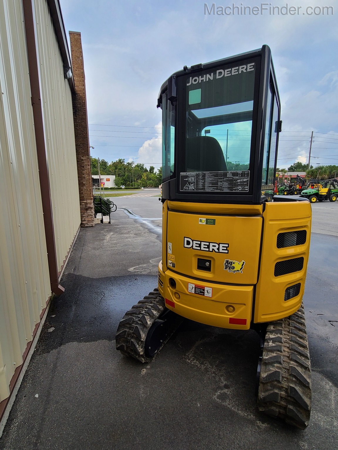 2020 John Deere 26G Image 3