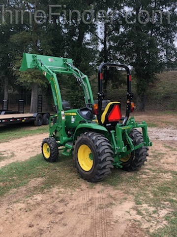 2020 John Deere 3033R Image 5