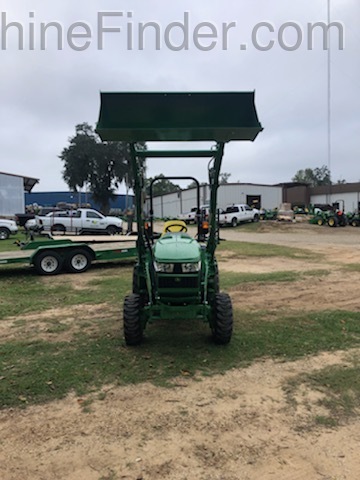 2020 John Deere 3033R Image 4