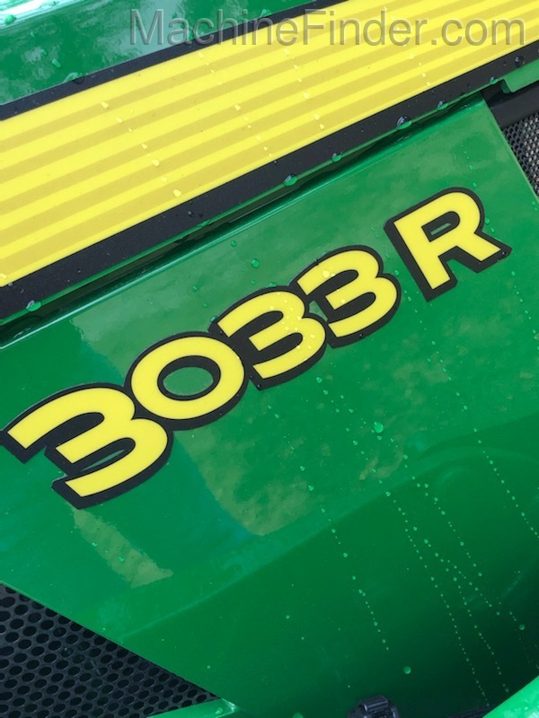 2020 John Deere 3033R Image 9