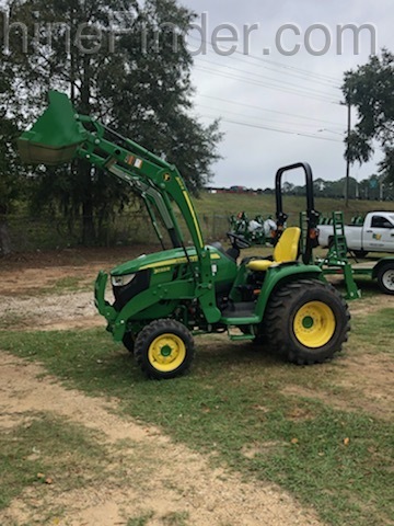 2020 John Deere 3033R Image 2