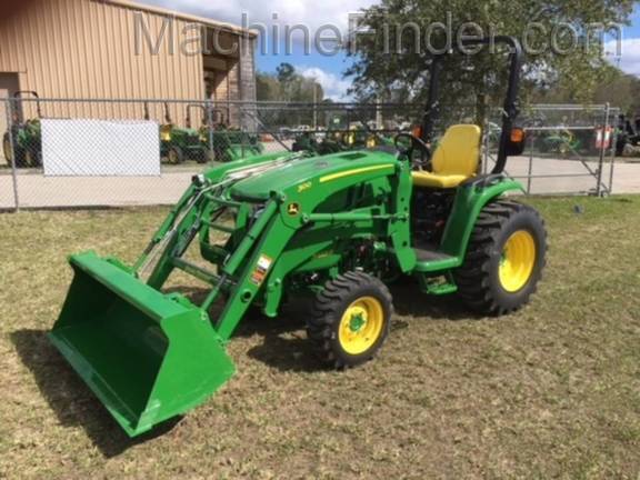 2020 John Deere 3033R Image 8