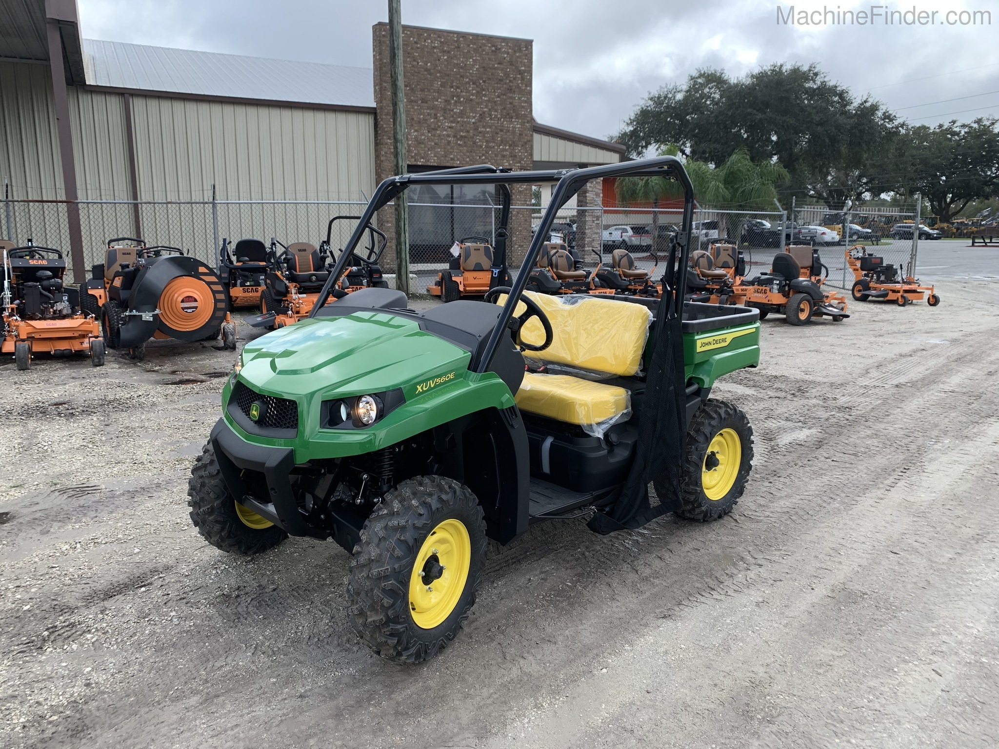 2021 John Deere 560E Image 1