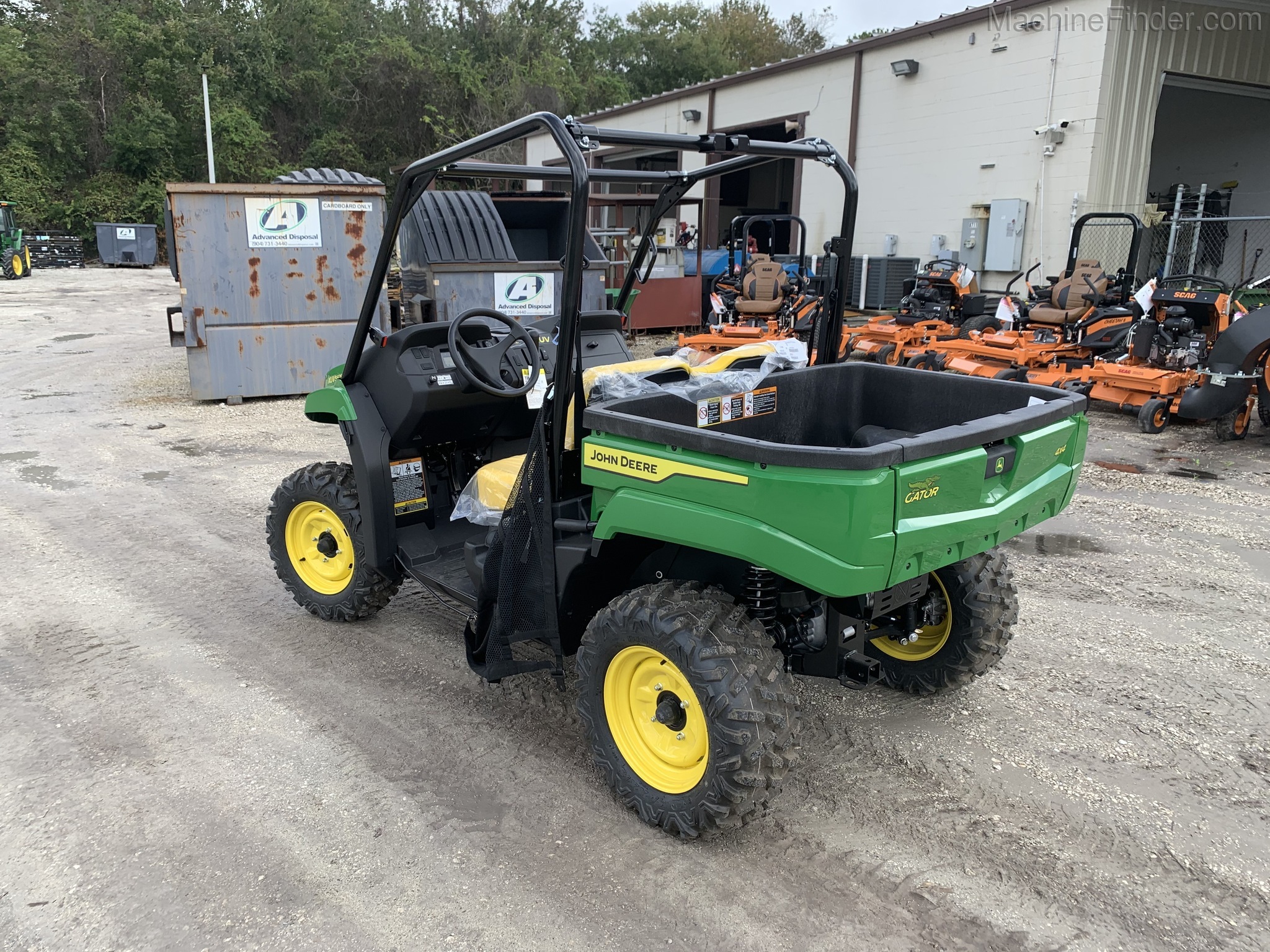 2021 John Deere 560E Image 6
